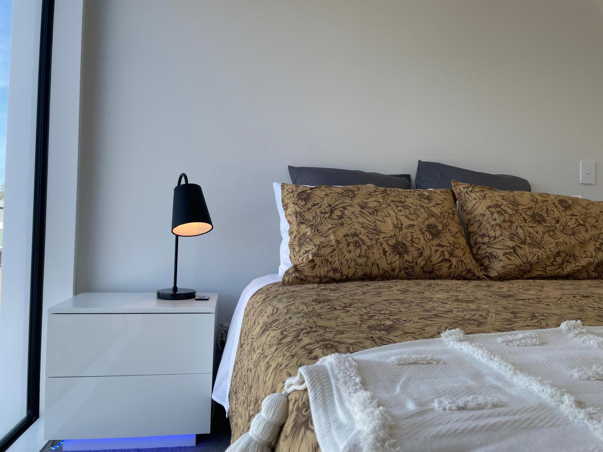 Luxury 2 Bedroom Townhouse Opposite Merivale Mall 크라이스트처치 외부 사진