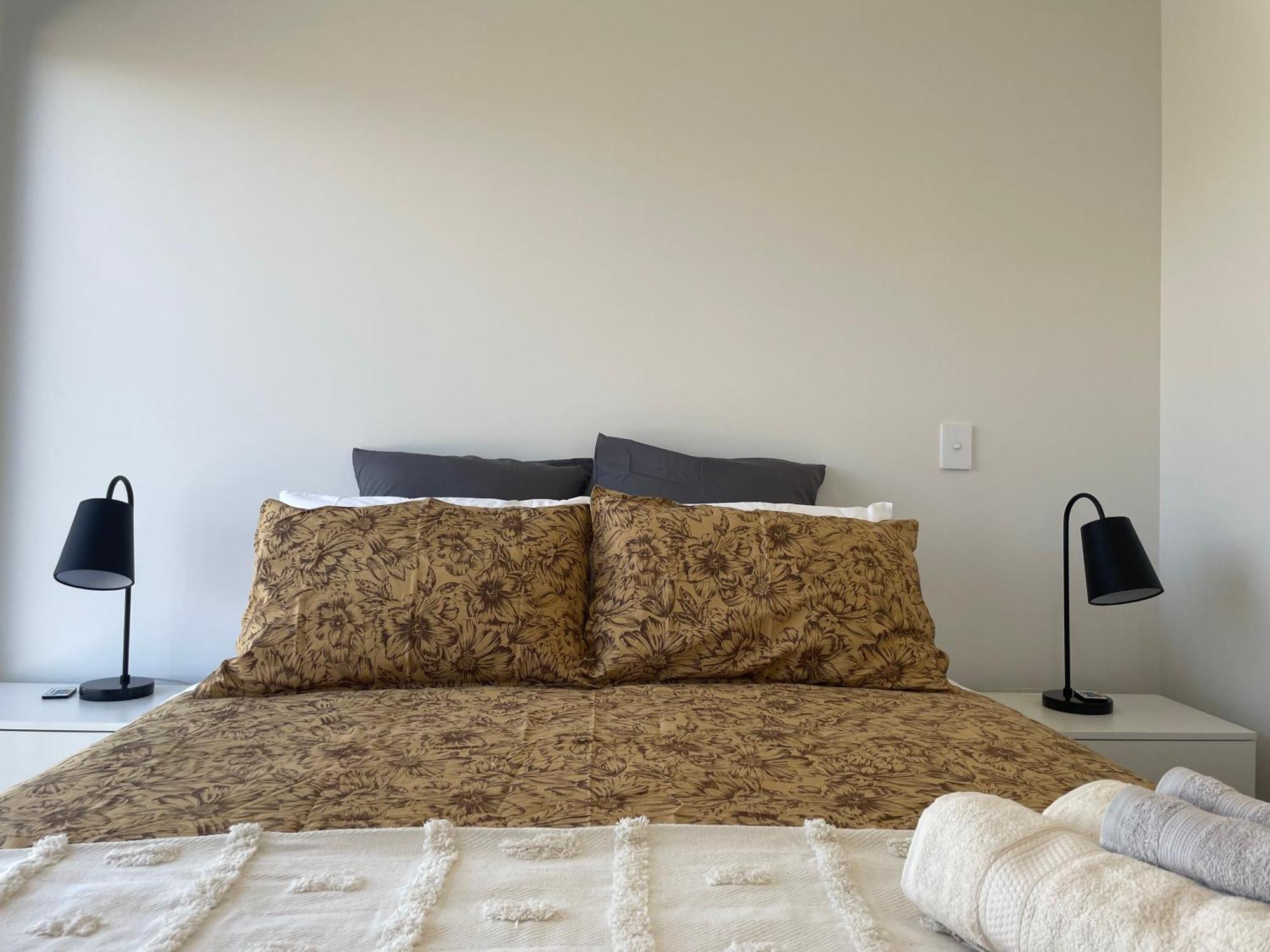 Luxury 2 Bedroom Townhouse Opposite Merivale Mall 크라이스트처치 외부 사진