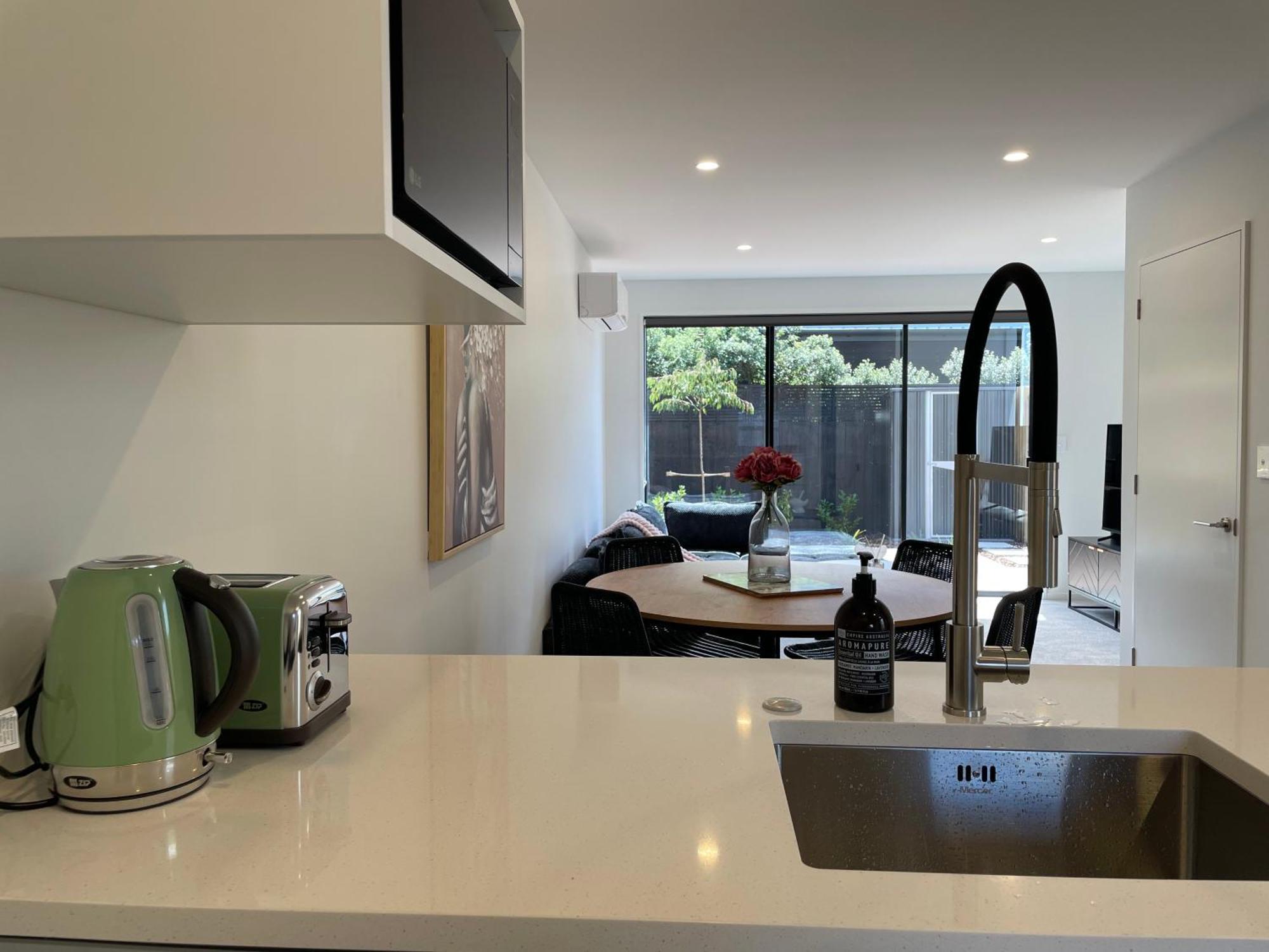 Luxury 2 Bedroom Townhouse Opposite Merivale Mall 크라이스트처치 외부 사진