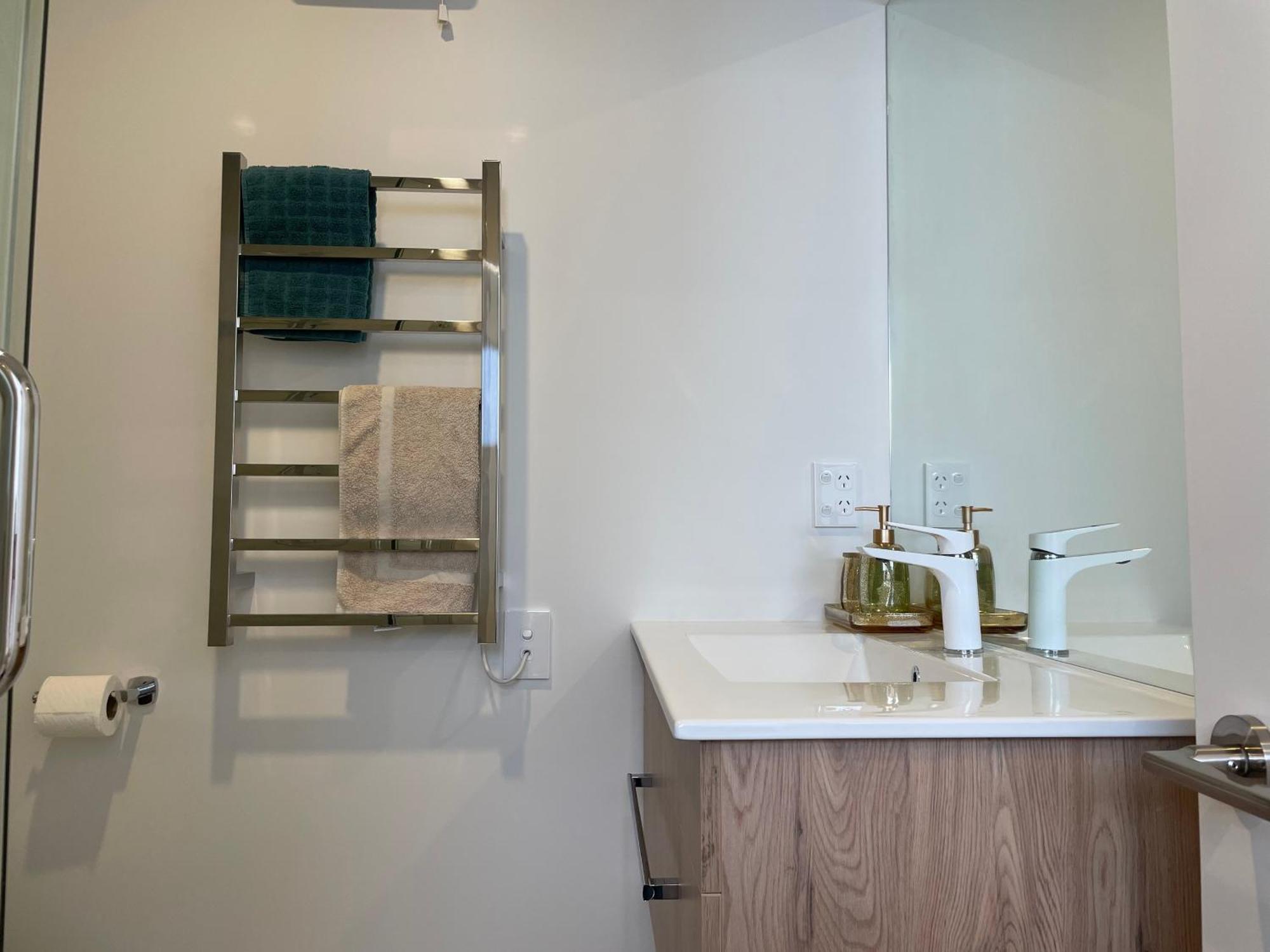 Luxury 2 Bedroom Townhouse Opposite Merivale Mall 크라이스트처치 외부 사진