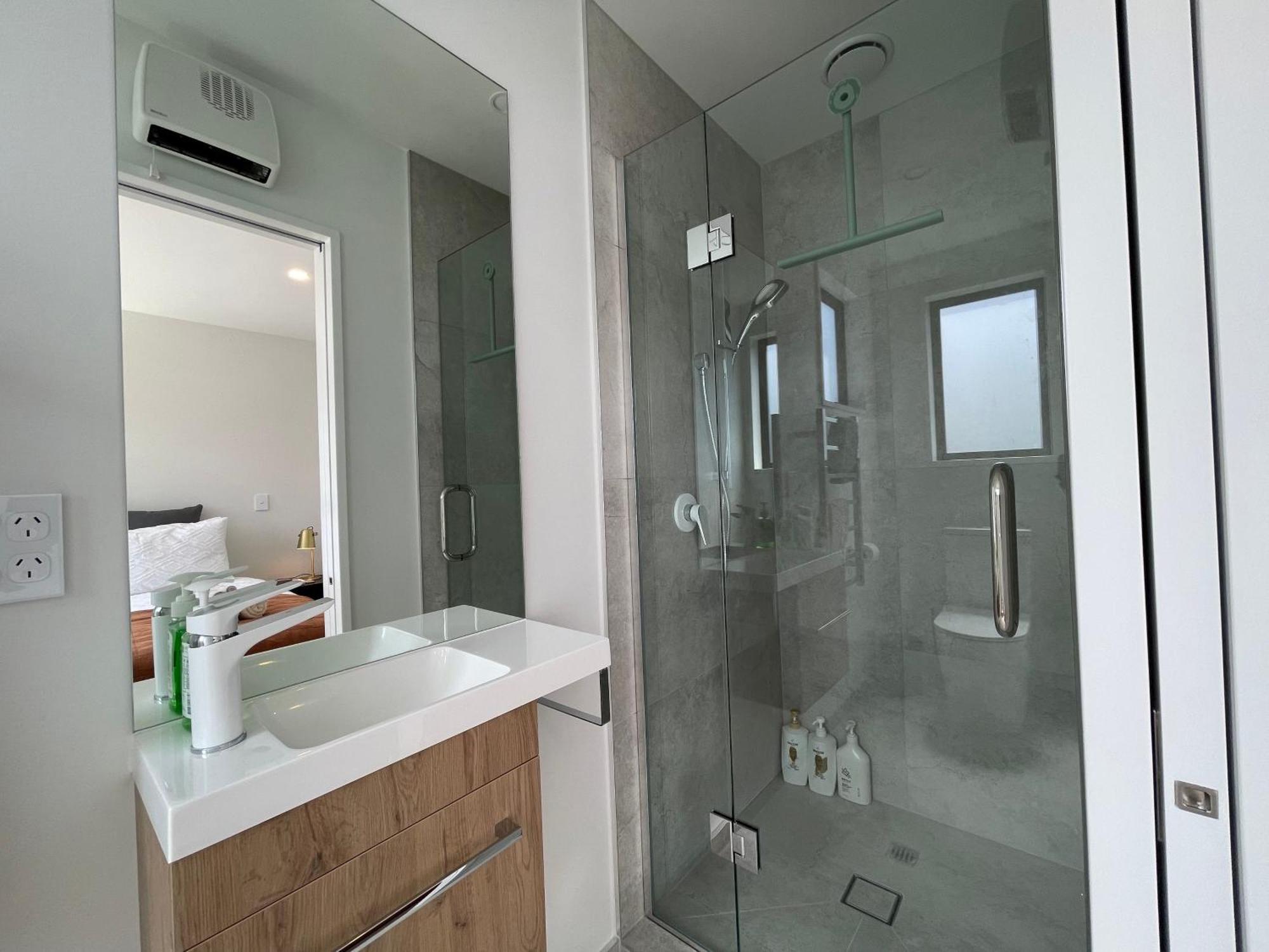 Luxury 2 Bedroom Townhouse Opposite Merivale Mall 크라이스트처치 외부 사진