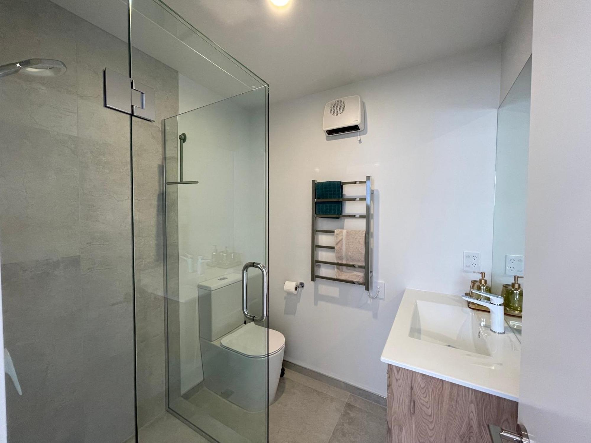 Luxury 2 Bedroom Townhouse Opposite Merivale Mall 크라이스트처치 외부 사진
